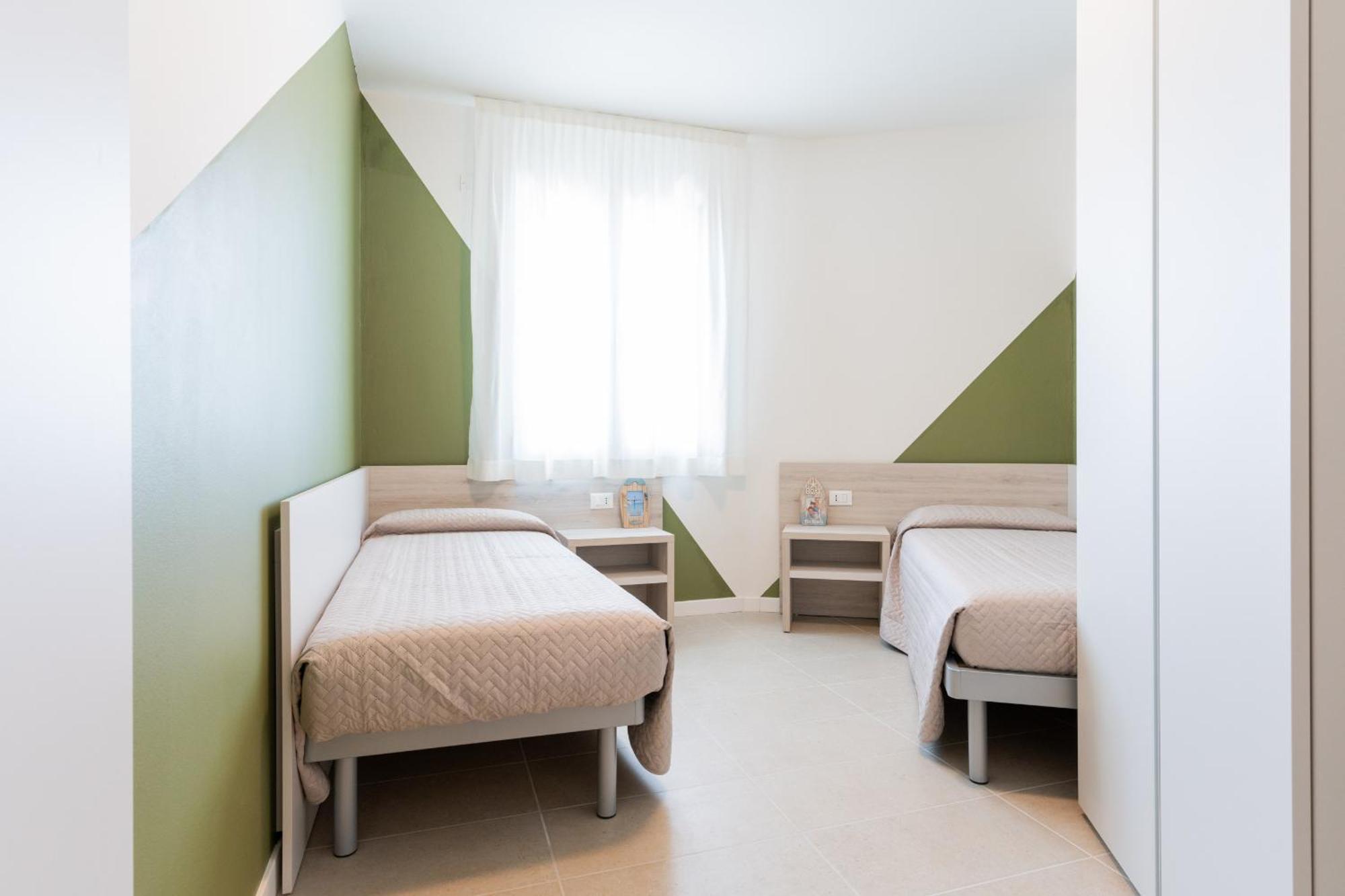 Tivoli Apartment Бибионе Екстериор снимка